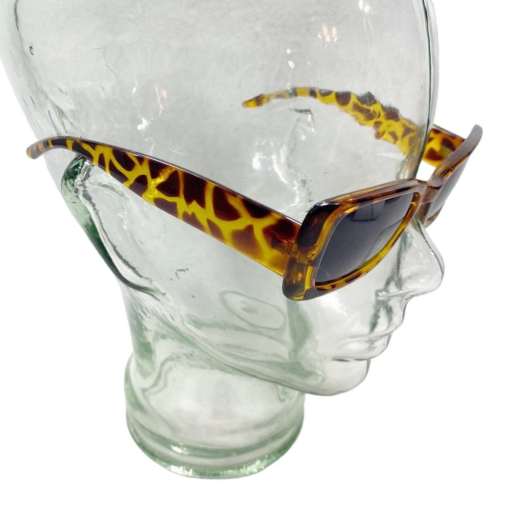 Retro Rectangle Tortoise Sunglasses - Picture 7 of 13